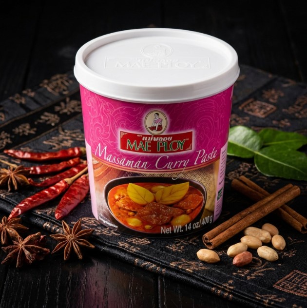 Mae Ploy massaman curry paste with cinnamon, star anise, cardamom and cloves